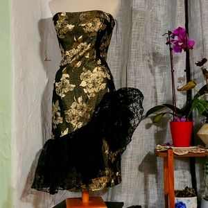 Metallic gold evening dress {LINED}